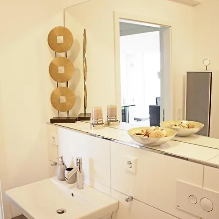 Plenus Cloudloft River Apartment Bremen